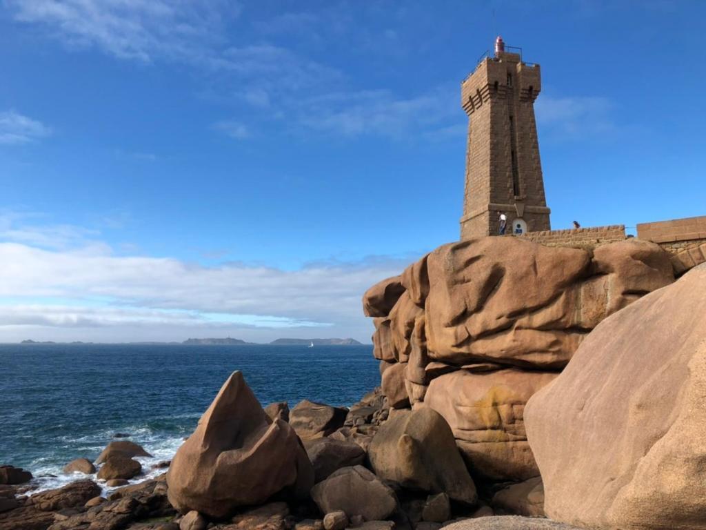 Les Ecolodges Sous Le Phare Louannec Exterior foto