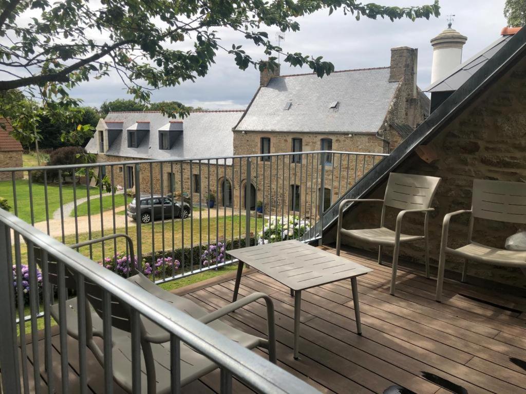 Les Ecolodges Sous Le Phare Louannec Exterior foto