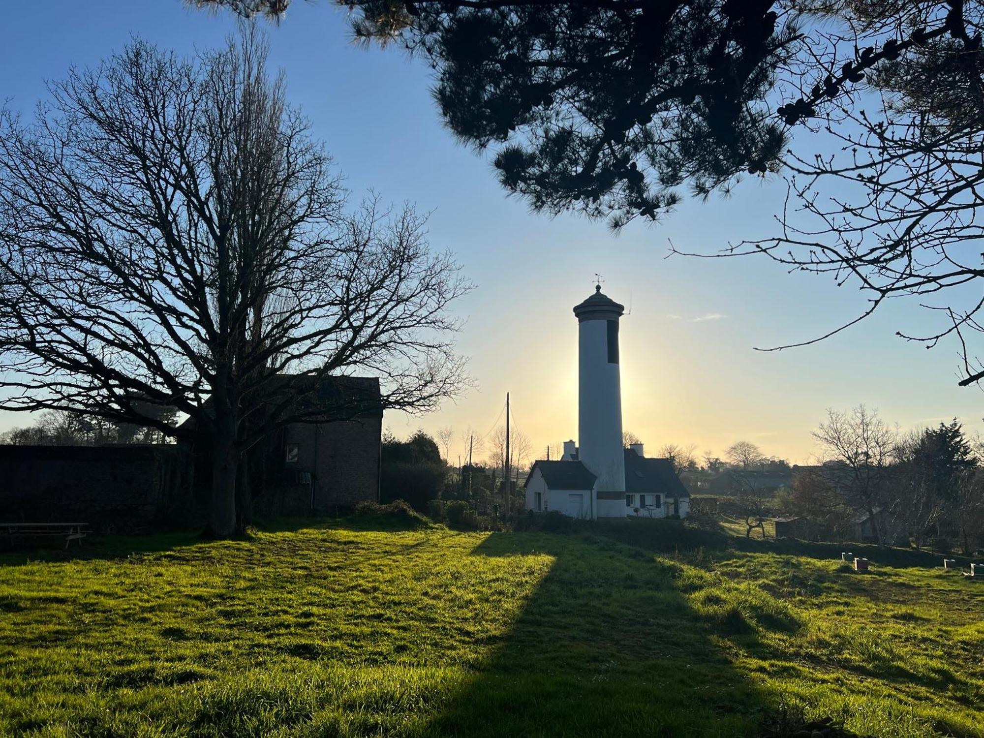 Les Ecolodges Sous Le Phare Louannec Exterior foto