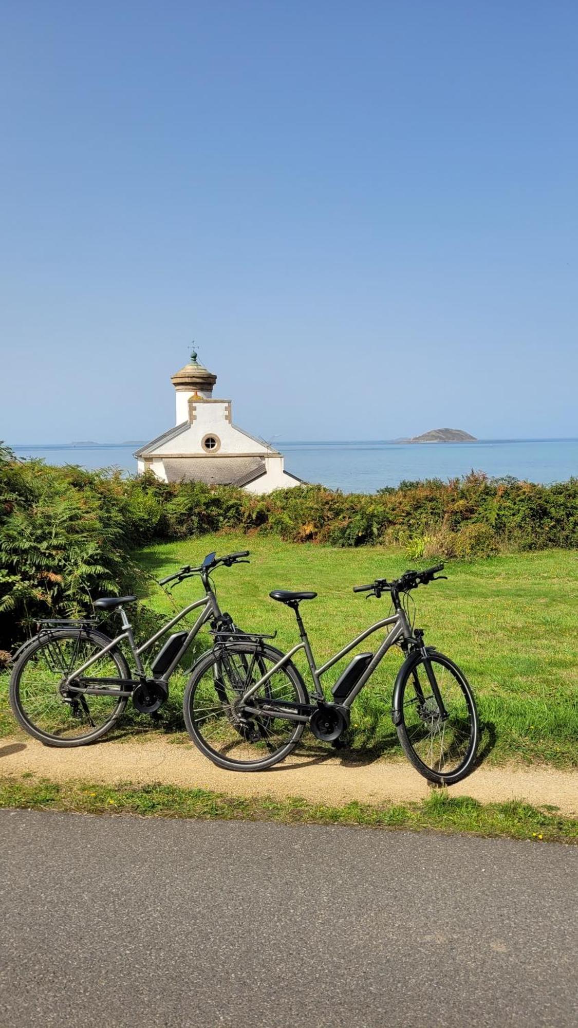 Les Ecolodges Sous Le Phare Louannec Exterior foto